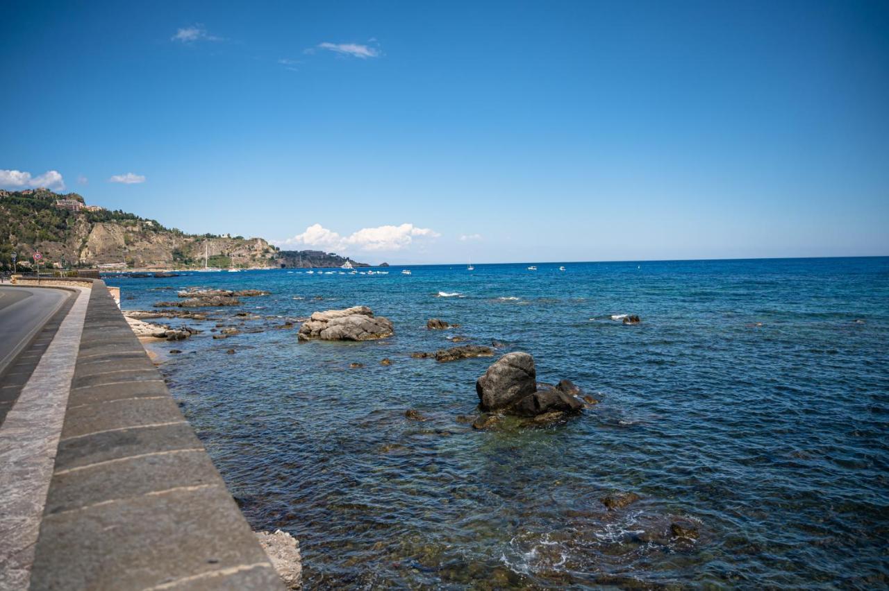 La Casetta Azzurra Naxos Giardini-Naxos Buitenkant foto